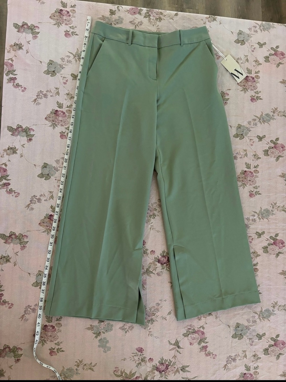 Worthington Sage Green Wide-Leg Cropped Pants Women’s 8